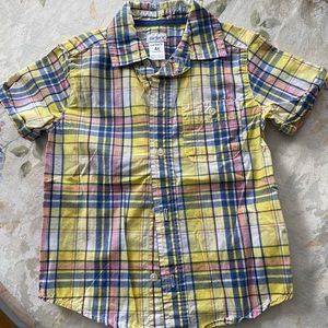 Carter’s boys short sleeve button down shirt - size 4T